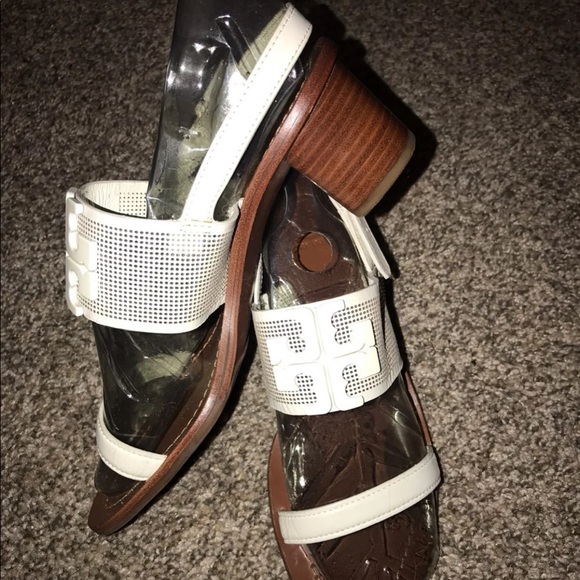 Tory Burch Shoes - Tory Burch Lowell Leather Sandal size 6M